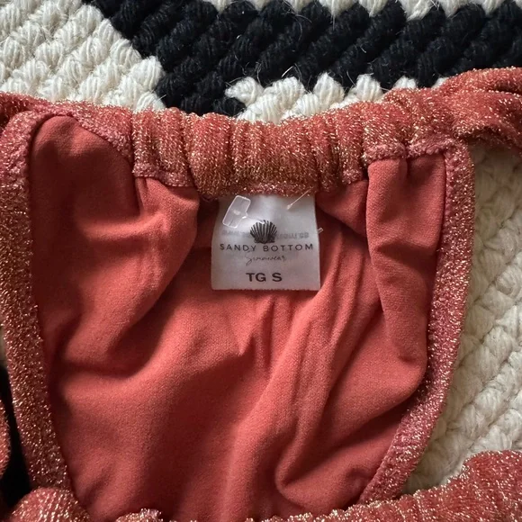 Gold Bikini Set - Picture 4 of 6